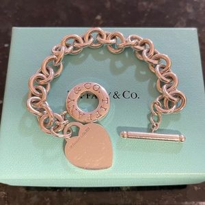 Authentic Tiffany & Co. Heart Toggle Bracelet 💕